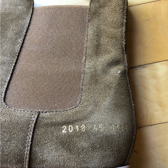 Common projects Chelsea boots in suede - Picture 4 of 11